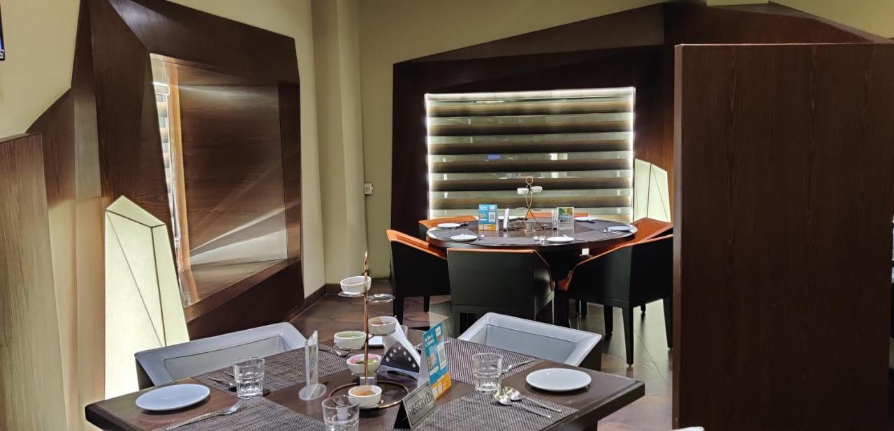 Cocoon Luxury Business Hotel Dhanbād Екстериор снимка